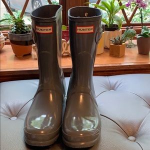 Hunter boots women’s 9 hardly worn